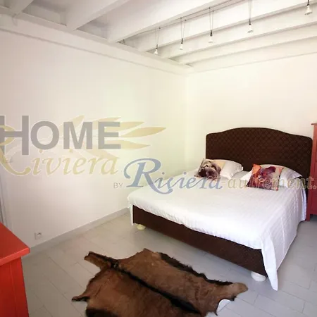 Miriam Apartment